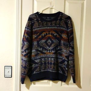 Patterned sweatshirt